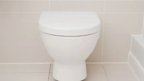 千歳市のハウスクリーニングならステラ清掃化学｜地域密着・安心料金ページ内のトイレ画像