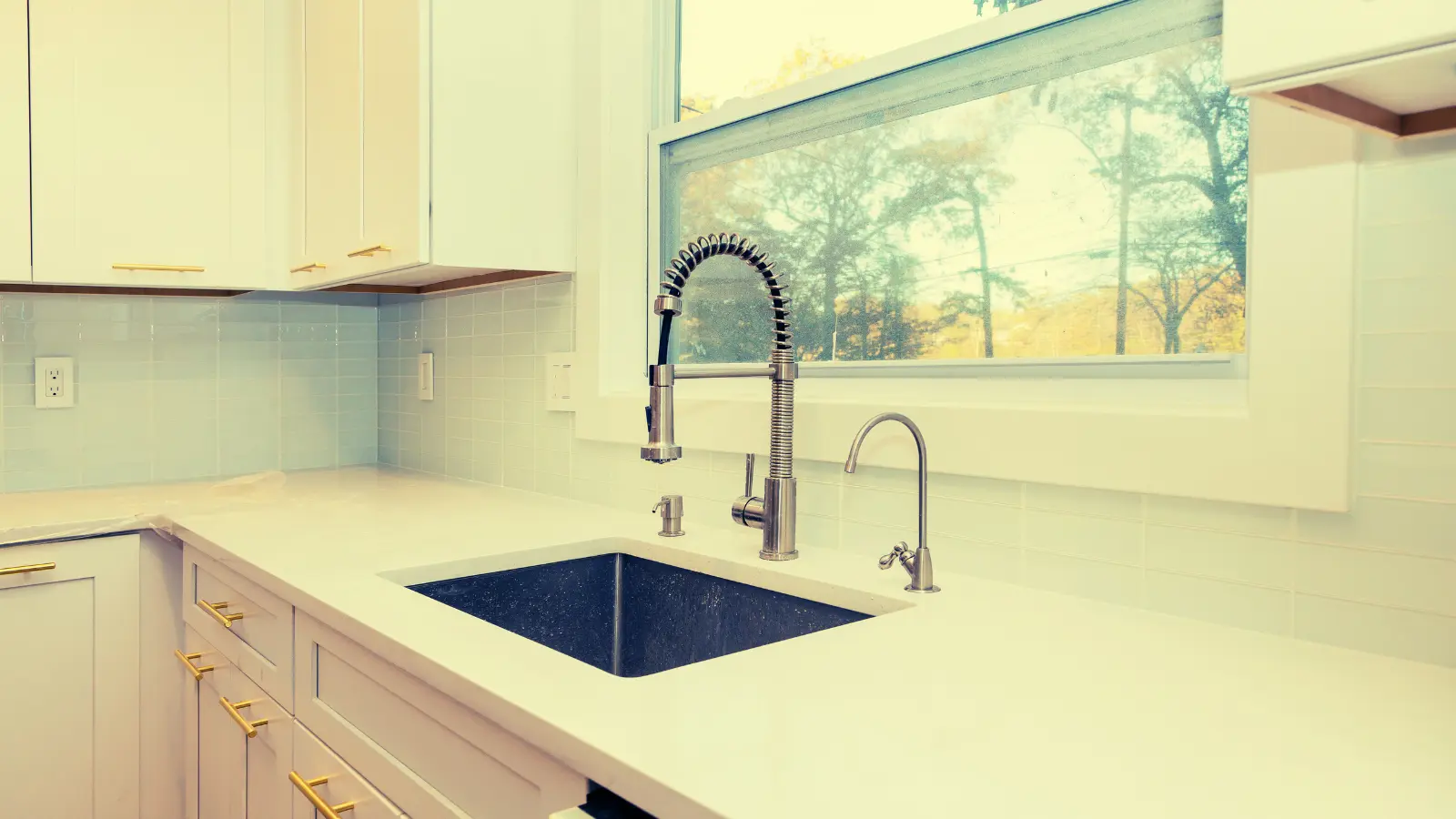 札幌市豊平区の水周りセットはステラ清掃化学で｜学生・社会人の新生活をサポートのキッチン画像