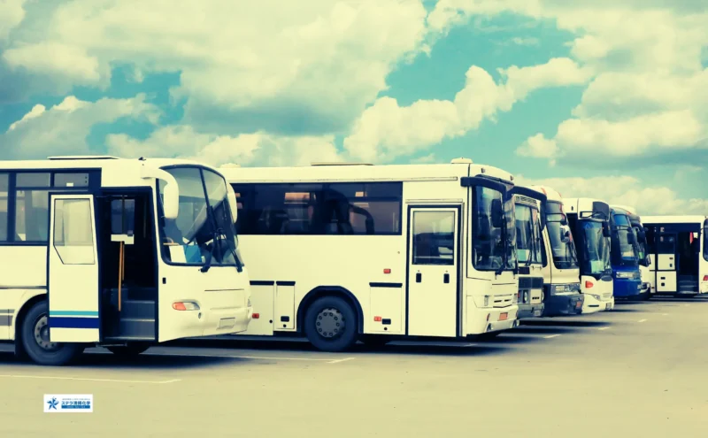 STELLA CLEANING｜業務用クリーニングサービス – オフィス・店舗・施設に衛生と安心をの観光バスクリーニング画像